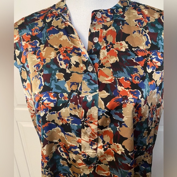 Floral Blouse - Picture 2 of 3